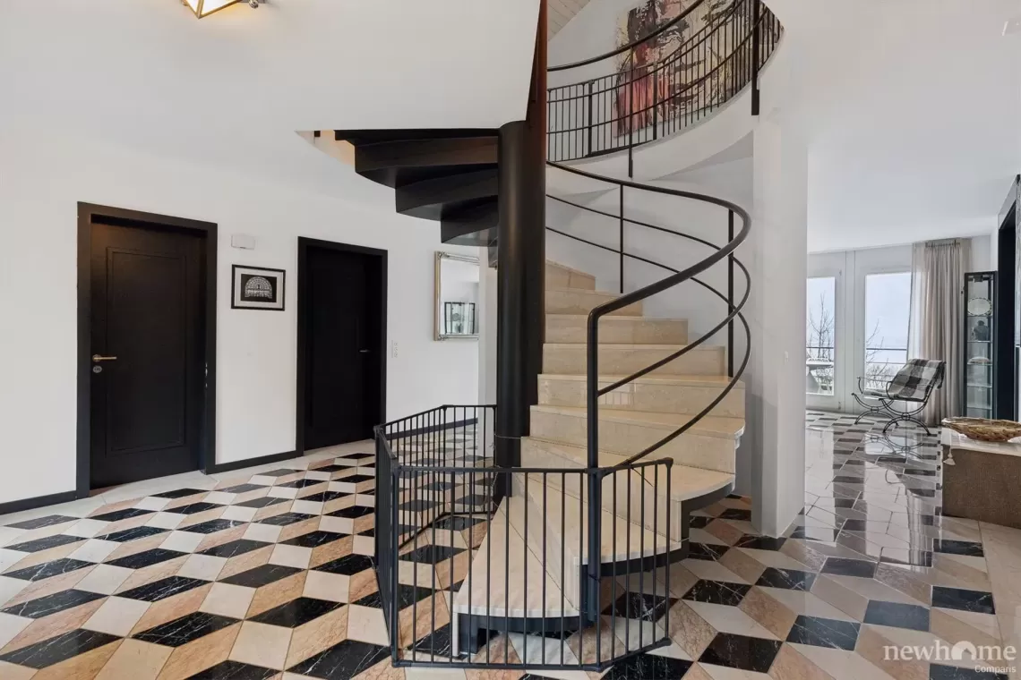 e38a4e611a9 e734 f2e8b1142e46137 e38a4e611a9 e734 f2e8b1142e46137